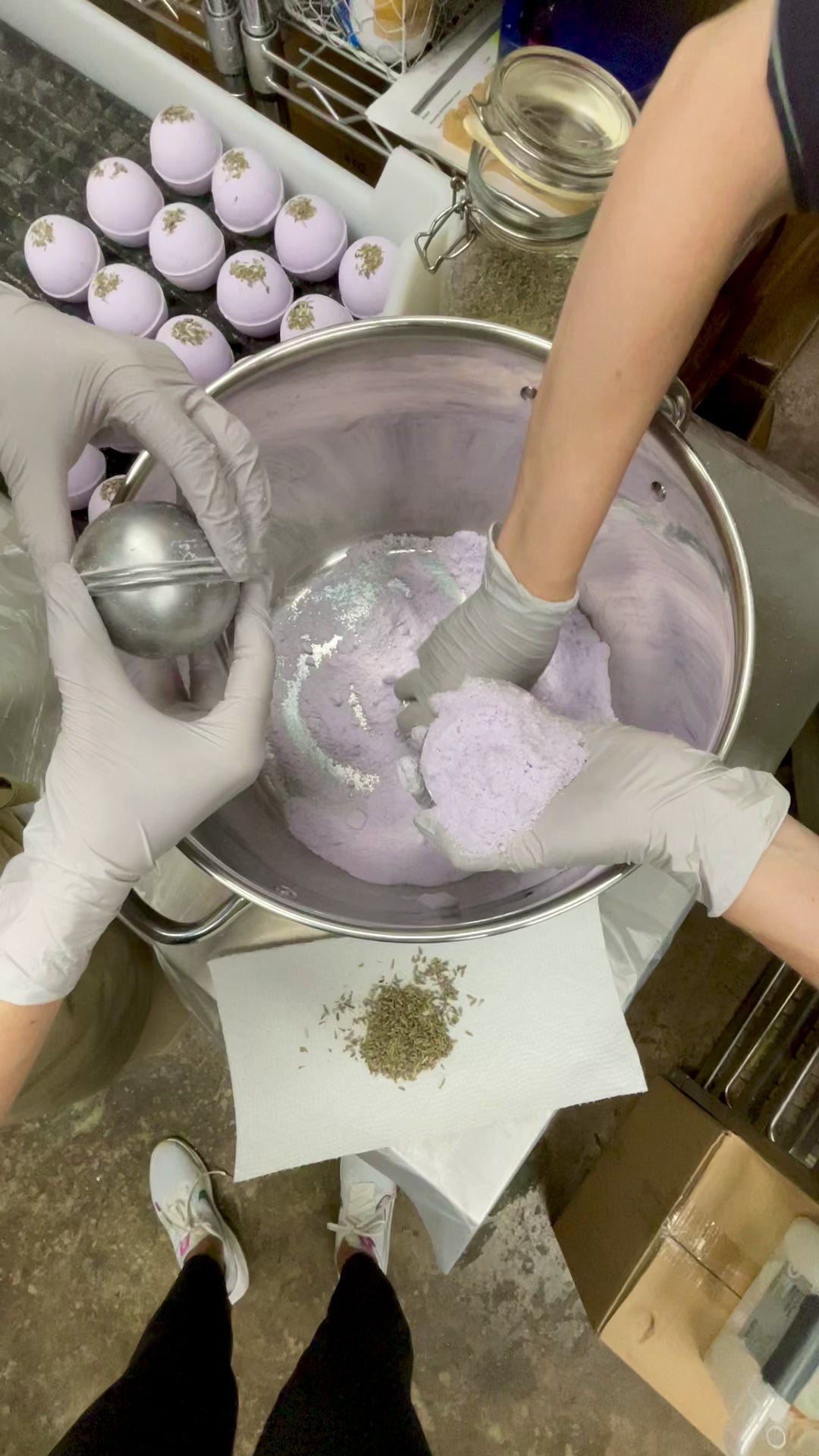 Bath Bomb | Soothing, Moisturizing, Revitalizing